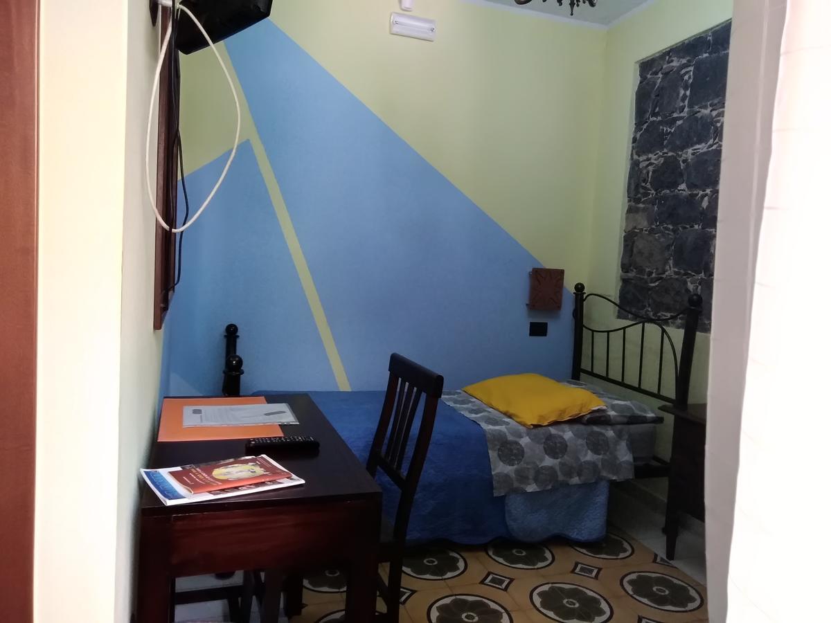 La Corte Di Lucina Terralba Екстериор снимка